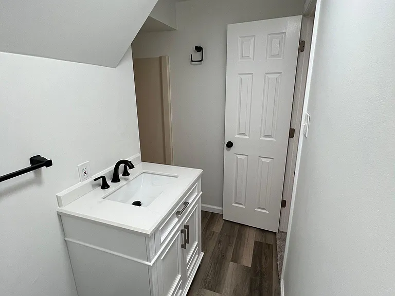 194 Sheridan Ave #3 — Photo 12