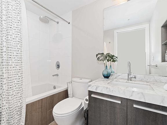 4th image of 1351 Continental St #2307