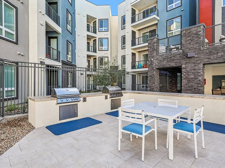 Fora Apartments — Photo 25
