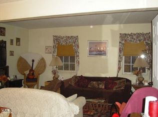 17 Cornerstone Dr, Derby, CT 06418