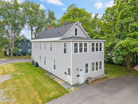 3rd image of 7 Center Street