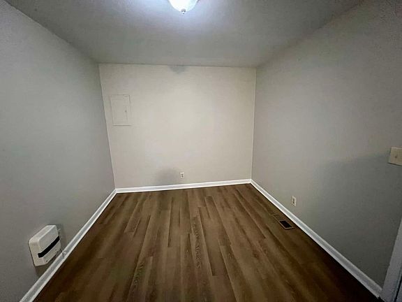 5th image of 1010 Todd Ct