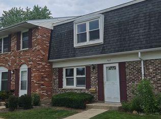 940 Miller Ave, Streamwood, IL 60107