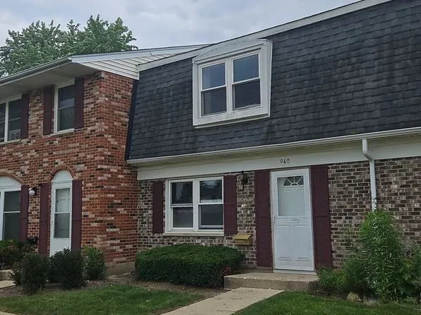 940 Miller Ave, Streamwood, IL 60107