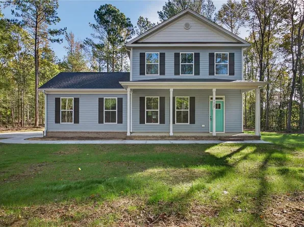 7220 Gates Rd, Suffolk, VA 23437