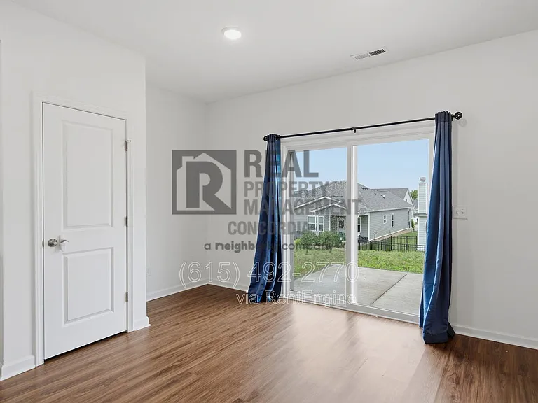3917 Sadie St — Photo 12