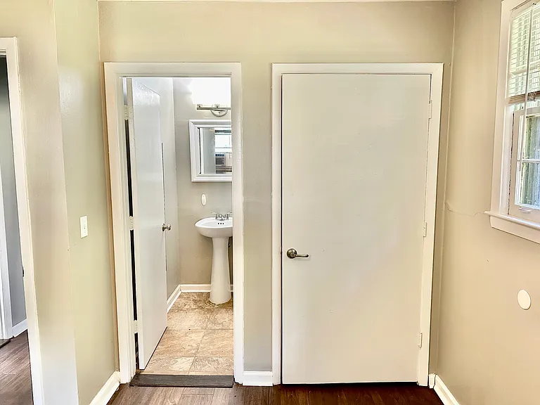 1905 Fern Dr — Photo 7