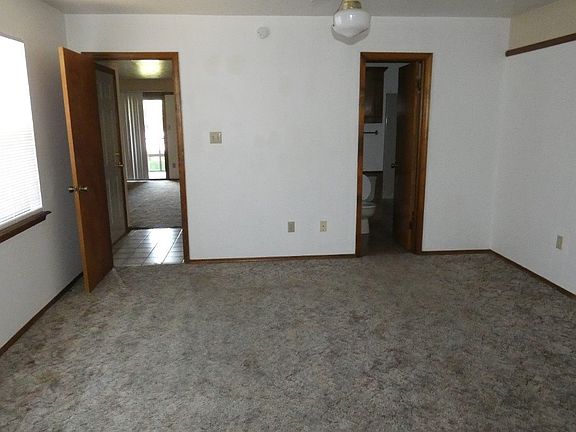 2nd image of 4008 NW Ozmun Ave APT B