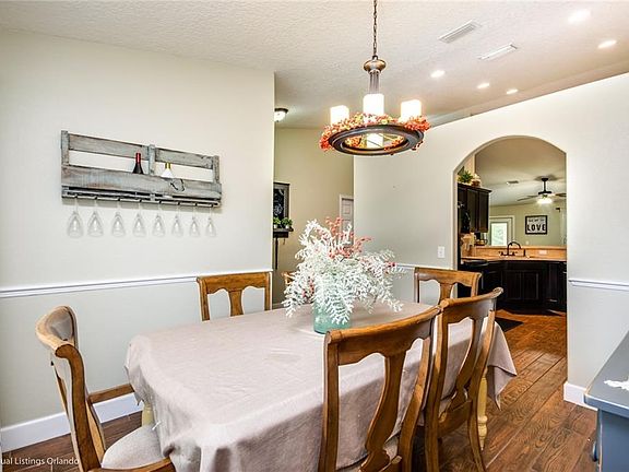 2nd image of 2405 Bar Lou Ct