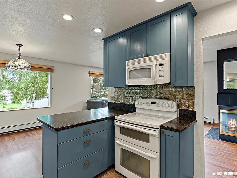 3861 Amber Bay Loop — Photo 11