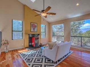 68 Lagarto Rd, Tijeras, NM 87059