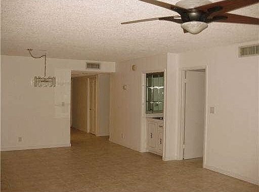 2nd image of 16172 Laurel Dr
