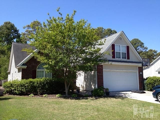 1st image of 409 Foxwood Ln