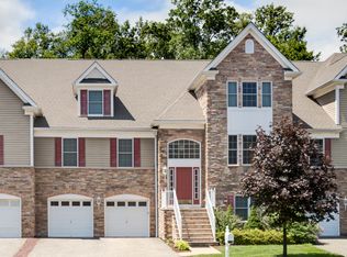 35 Baxter Ln, West Orange, NJ