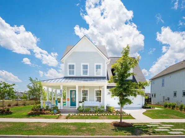 700 Twinflower Ln, Summerville, SC 29486