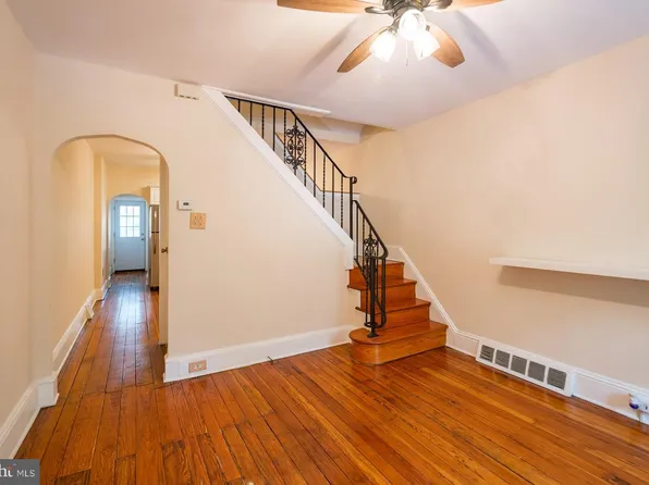 4562 Silverwood St, Philadelphia, PA 19127