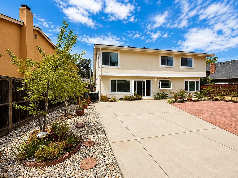 3650 Annandale Ct — Photo 3
