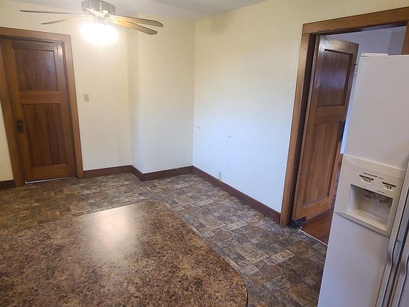 4th image of 305 Church St
