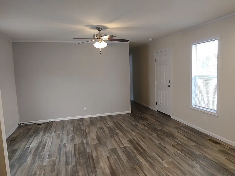 Broadview Estates — Photo 26