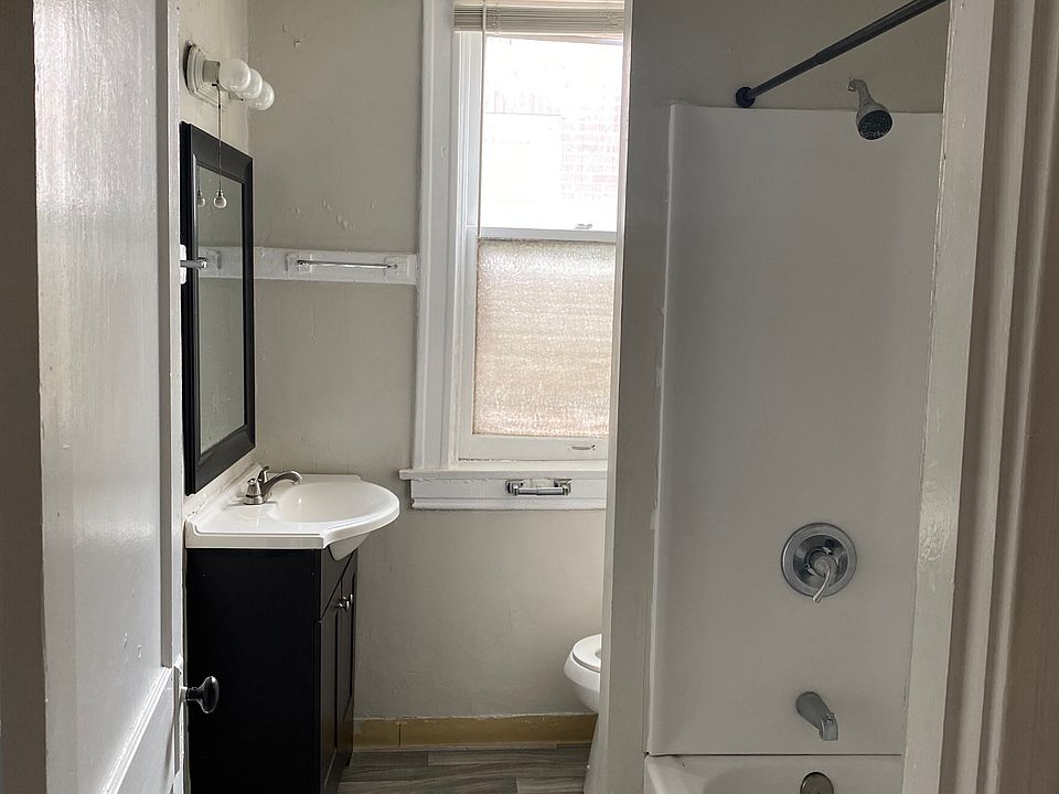 1st image of 5929 McPherson Ave