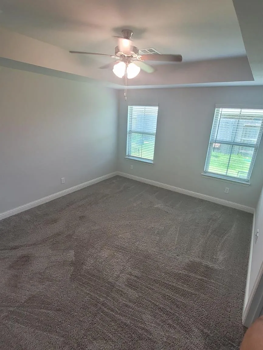 3 bed, 2.0 bath, 1592 sqft, $2,150 — Photo 4