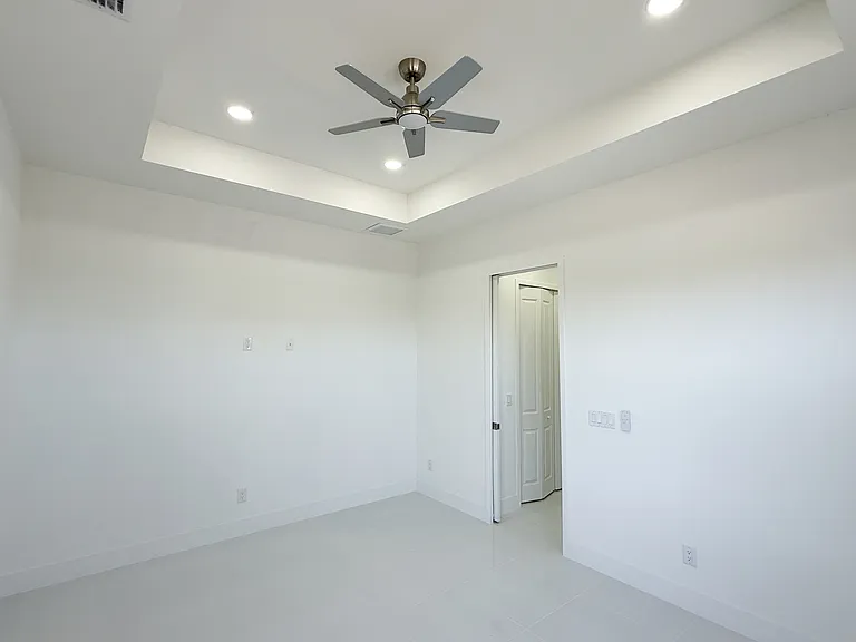 2726 NW 41st Pl — Photo 18