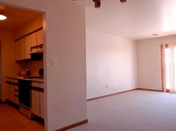 3200 7th St APT 202