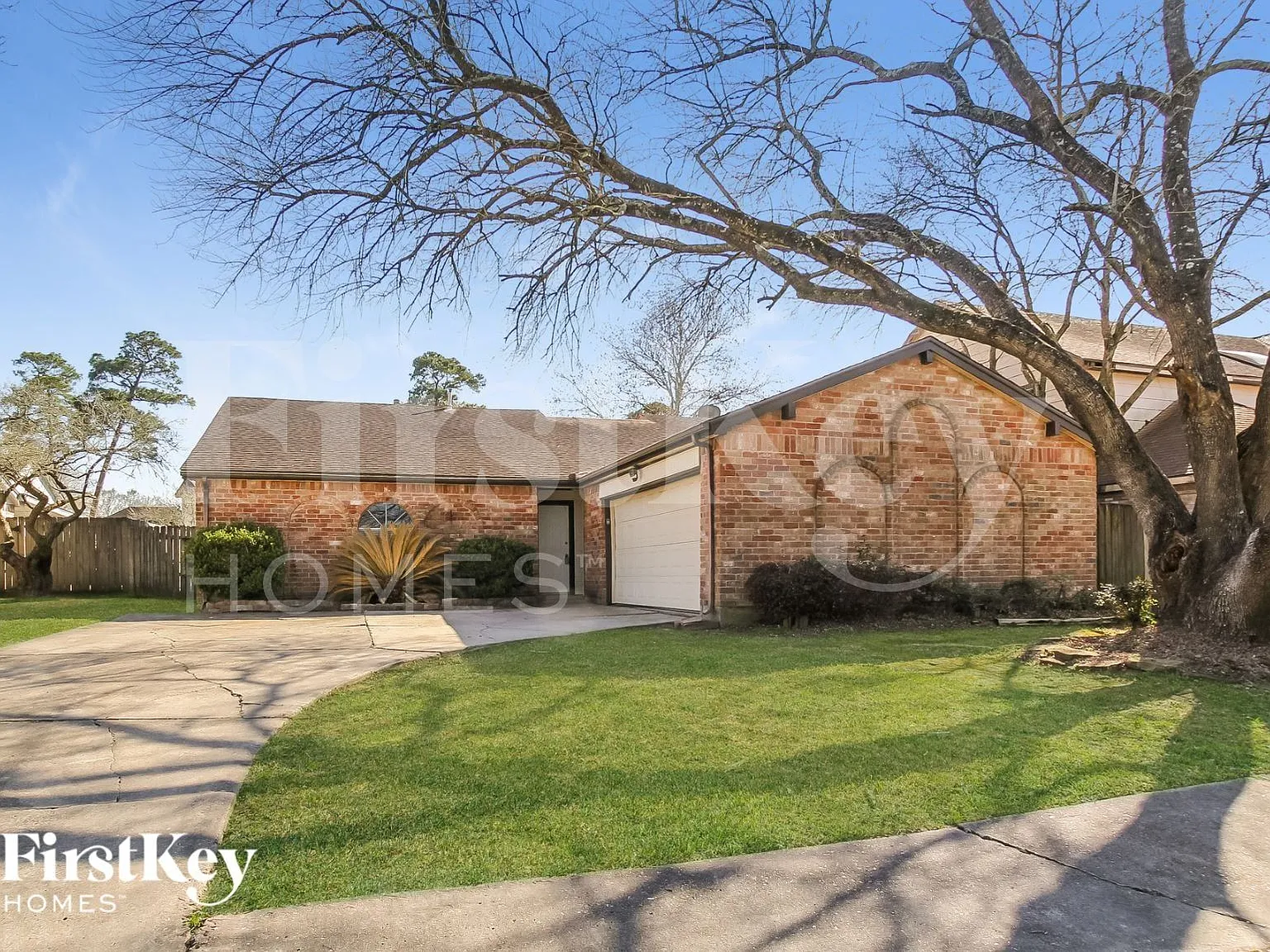 4 bed, 2.0 bath, 1878 sqft, $1,975 — Photo 1