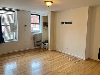 Rented by Living New York
