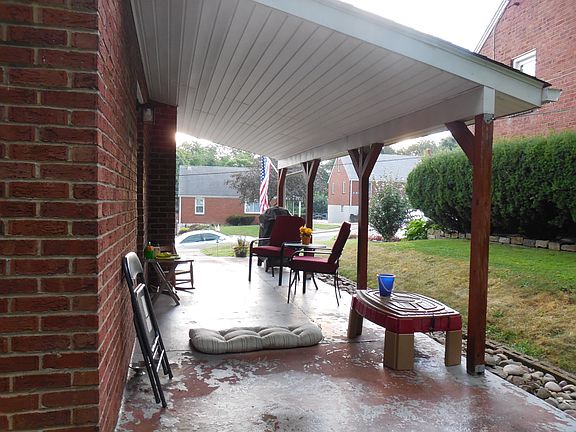 2nd image of 211 Maryellen Dr