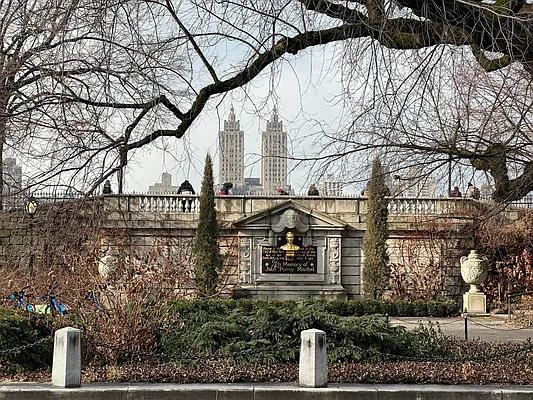 Rented by Maz Group NY | media 3