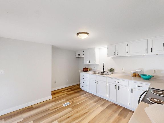 5th image of 312 Murray Rd #A