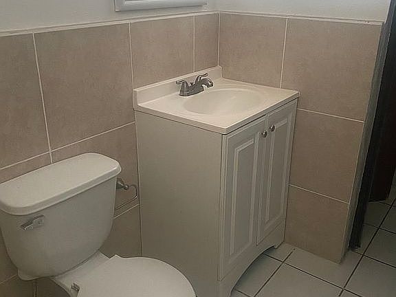 Master bedroom bathroom