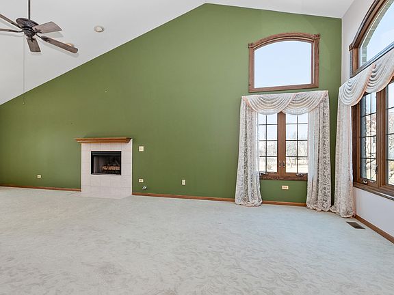 5th image of 10447 Songbird Cir