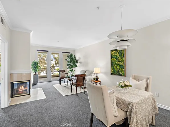 2243 Martin APT 310, Irvine, CA 92612