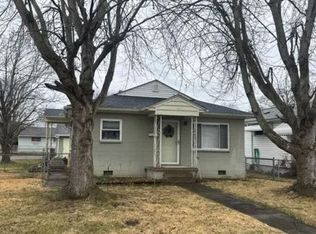 2251 Harrison Ave, Saint Albans, WV 25177