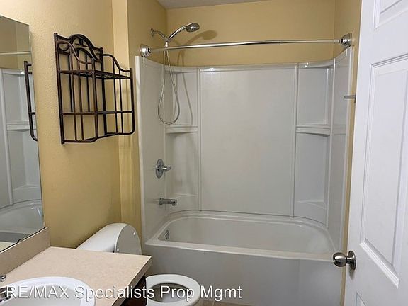 4th image of 6916 Ortega Woods Dr Unit 15