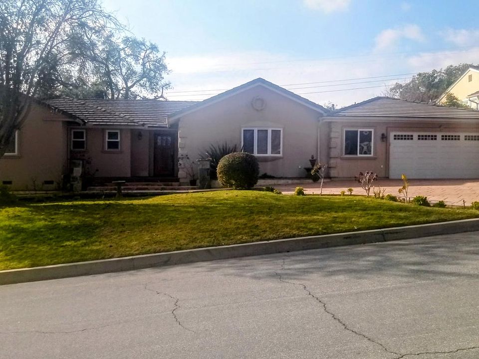 1st image of 1765 Vista Del Valle Dr
