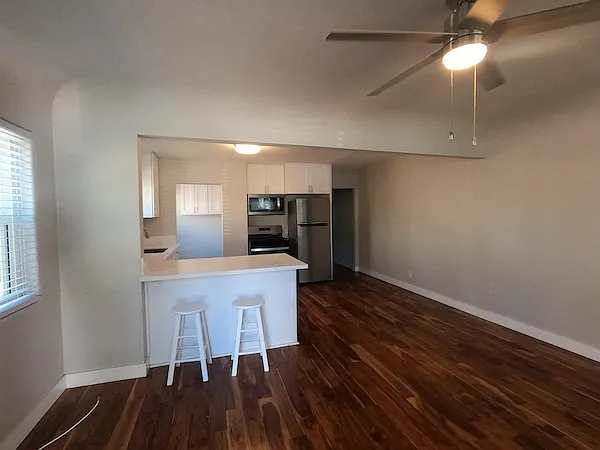 1026-28 B Ave #1028 — Photo 5