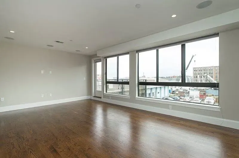 2 bed, 1310 sqft, $4,225 — Photo 2