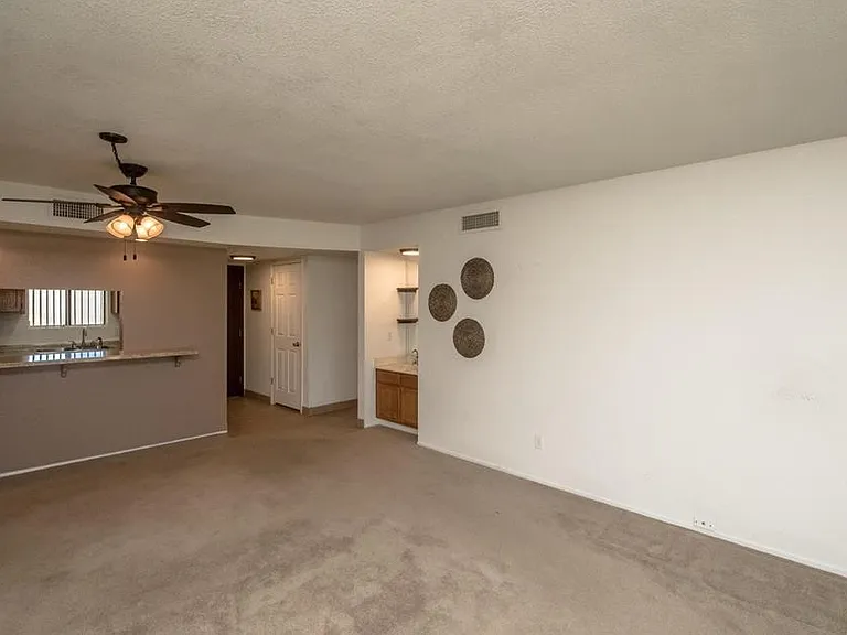 355C N Lake Havasu Ave — Photo 12