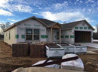 1401 S Splash Dr, Fayetteville, AR 72701