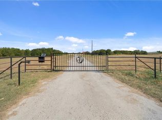 525 Snider Rd, West, TX 76691