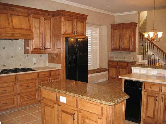 2nd image of 2411 Huntersridge Dr