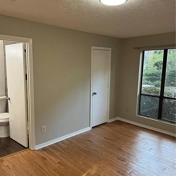 1413 Tuxworth Cir — Photo 13