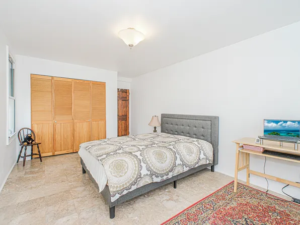 6901 Narrows Avenue image 14 of 25