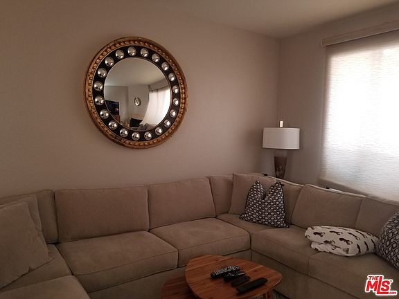 4th image of 801 S Plymouth Blvd APT 205