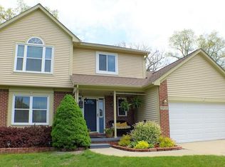 2659 Birchwood Dr, Howell, MI