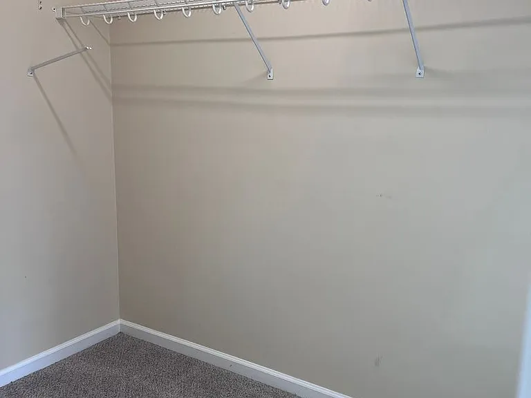 13 Hampshire Glen Pkwy — Photo 16