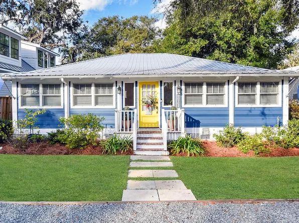 11820 Old Demere Rd, Saint Simons Island, GA 31522